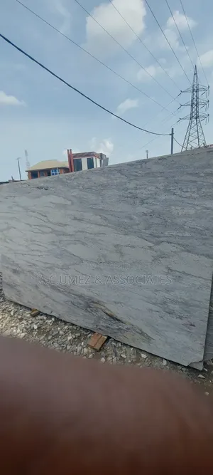 Thunderous Golden Marble