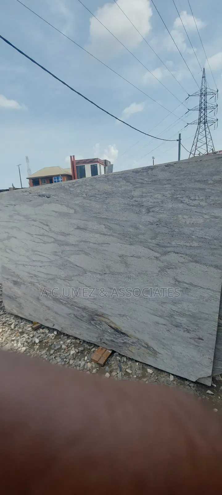 Thunderous Golden Marble