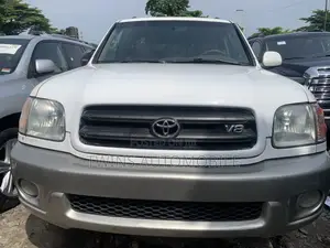 Toyota Sequoia Limited 4dr SUV 4WD (4.7L 8cyl 5A) 2005 White