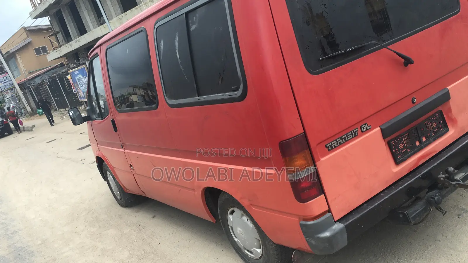 Ford Transit 2000 Red