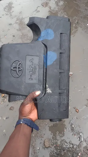 Toyota Camry 2014 Engine Cover