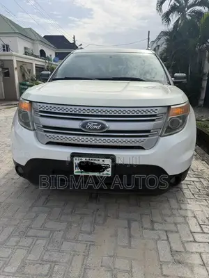 Ford Explorer XLT 4dr 4x4 (3.5L 6cyl 6A) 2013 White