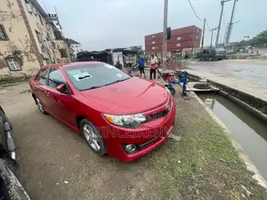 Toyota Camry 2014 Red