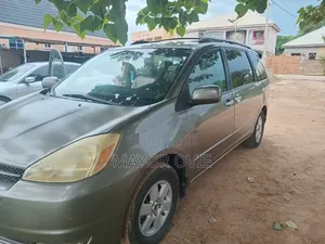 Toyota Sienna LE 2008 Beige