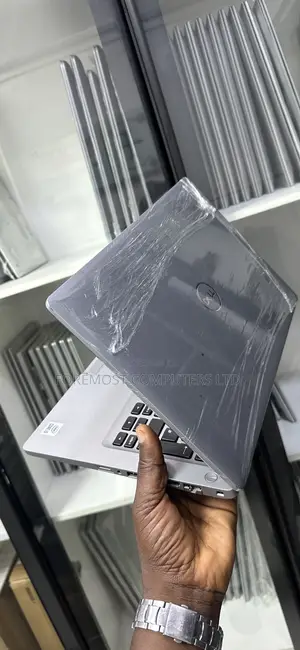 Laptop Dell Latitude 5410 8GB Intel Core i5 SSD 256GB