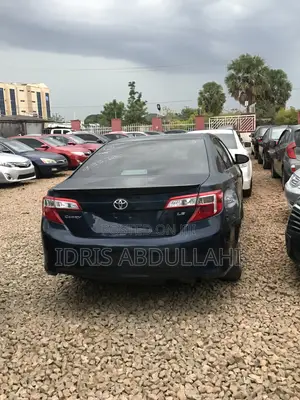 Toyota Camry 2014 Blue