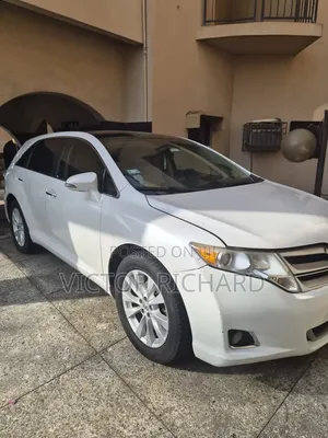 Toyota Venza XLE 2013 White