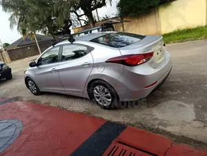 Hyundai Elantra GLS Sedan FWD (1.8L 4cyl 6A) 2013 Silver