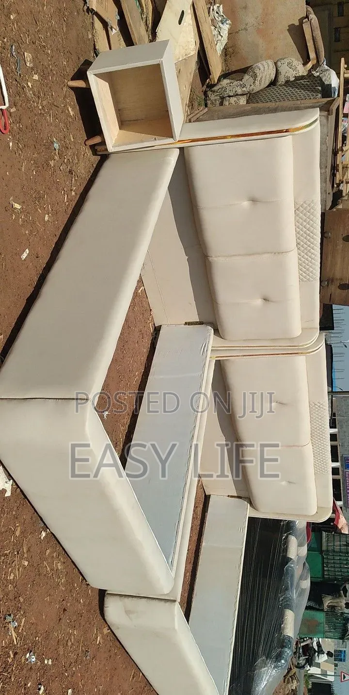 Bedframe Available 0014