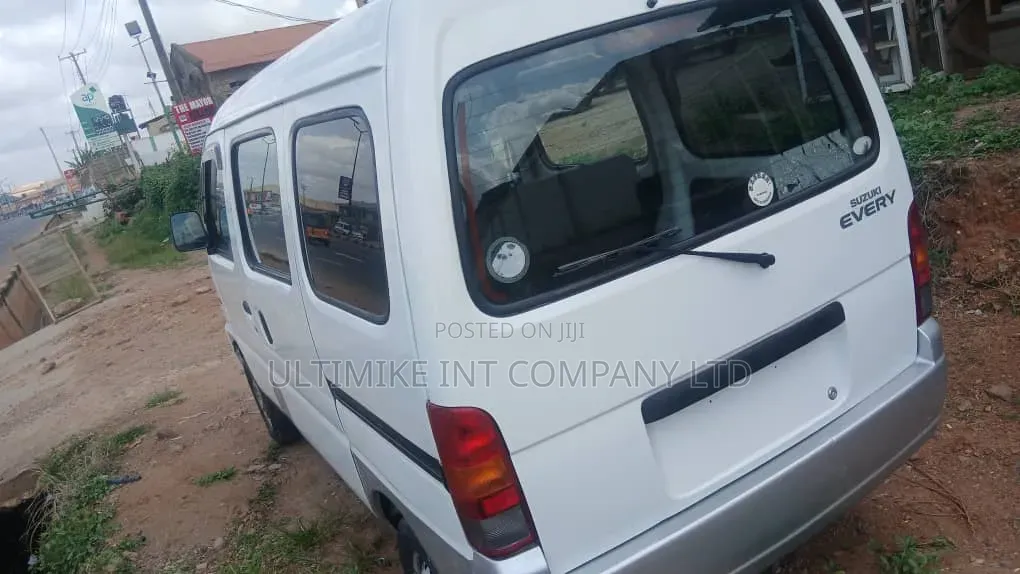 Suzuki Every 2004 White