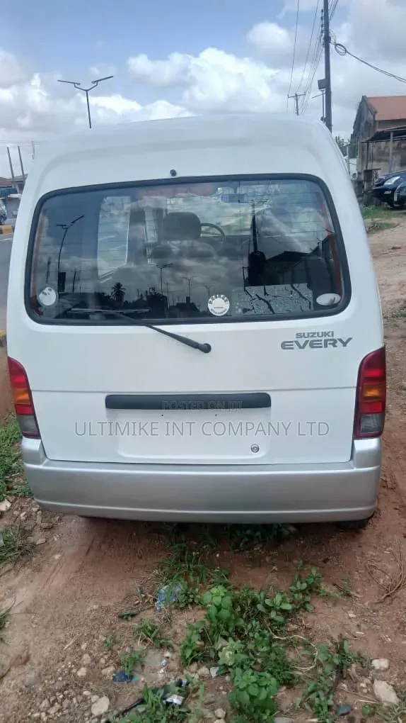 Suzuki Every 2004 White