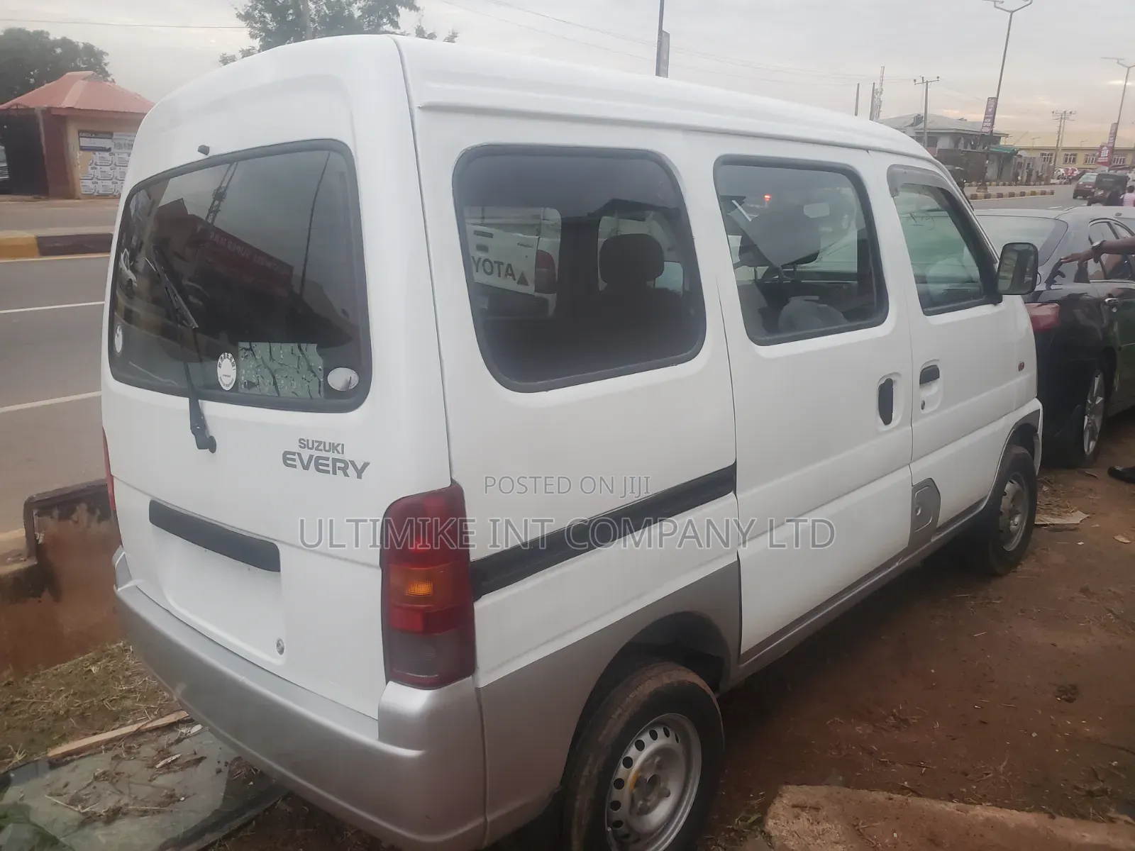 Suzuki Every 2004 White