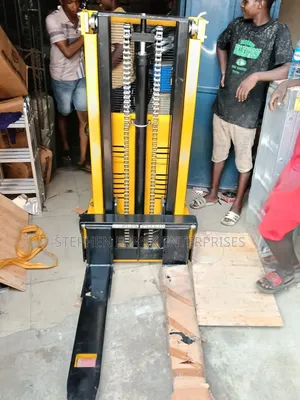 Semi Electric Pallet Truck