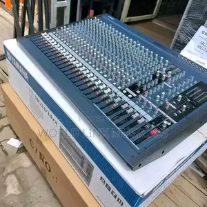 24 Channels Yamaha Mixer