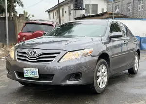 Toyota Camry 2011 Gray