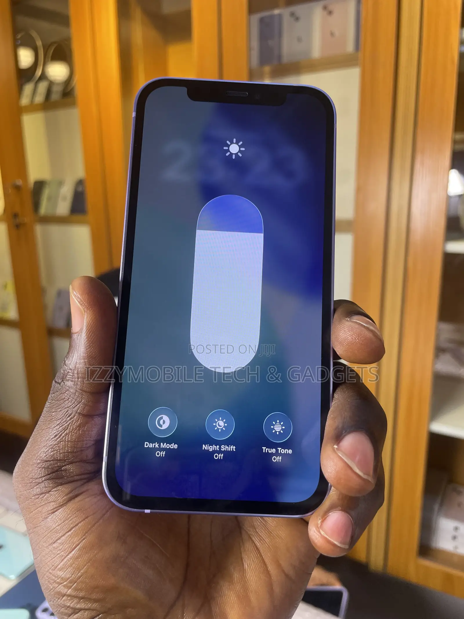 Apple iPhone 12 64 GB