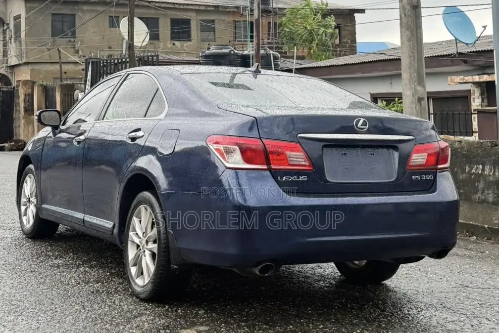 Lexus ES 350 2010 Blue