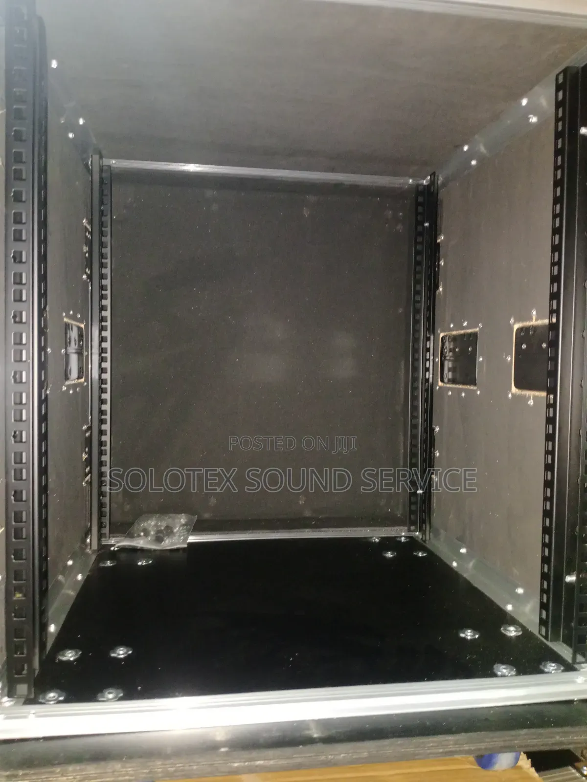 Quality 16way Amplifier Rack