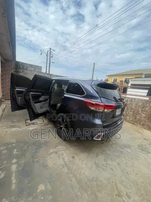 Toyota Highlander 2017 Blue