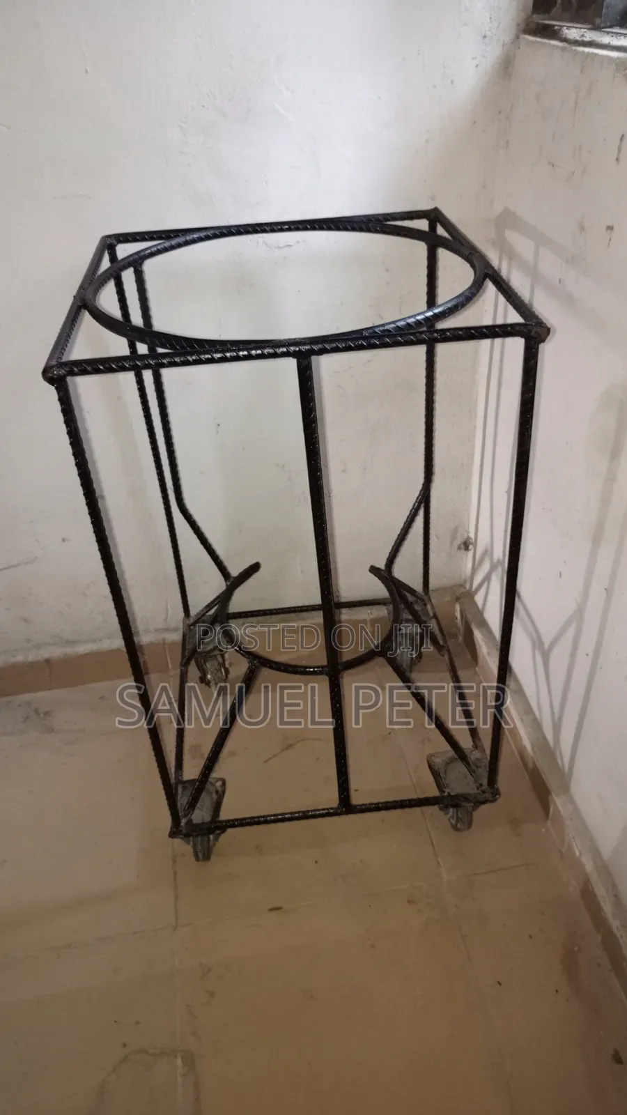 Cylinder Stand