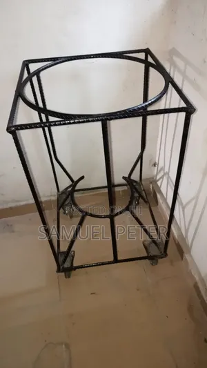 Cylinder Stand