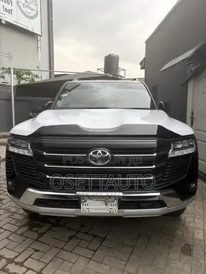Toyota Land Cruiser 79 Series 2025 Black