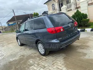 Toyota Sienna 2007 Gray