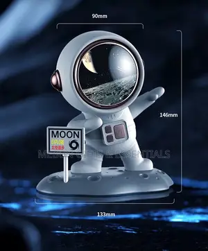 Desktop Astronaut Wireless Bluetooth Speaker