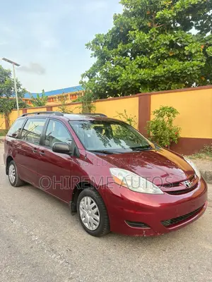 Toyota Sienna 2007 Burgundy