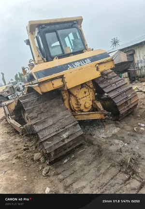 Very Sound D7R Cat Bulldozer