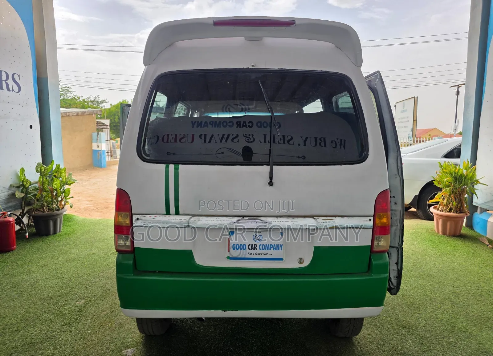 Suzuki Every 2005 White