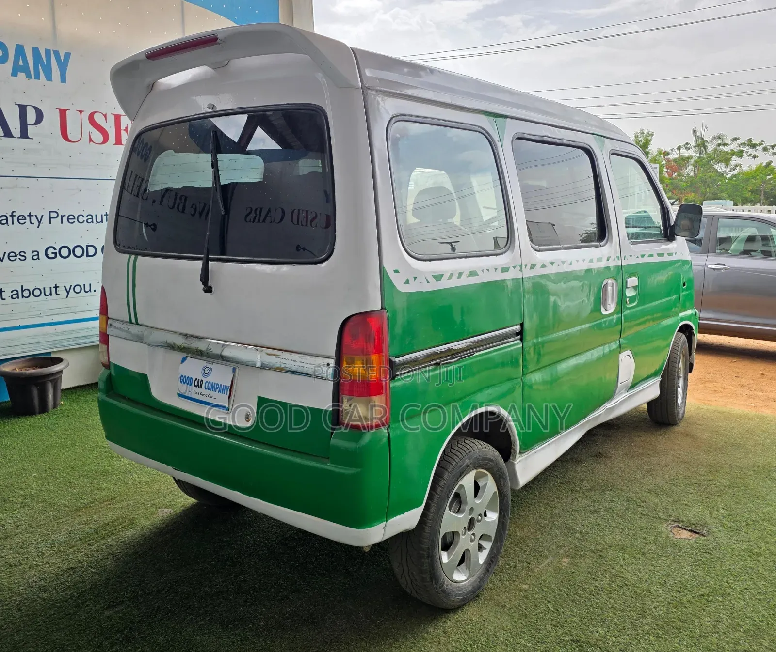 Suzuki Every 2005 White