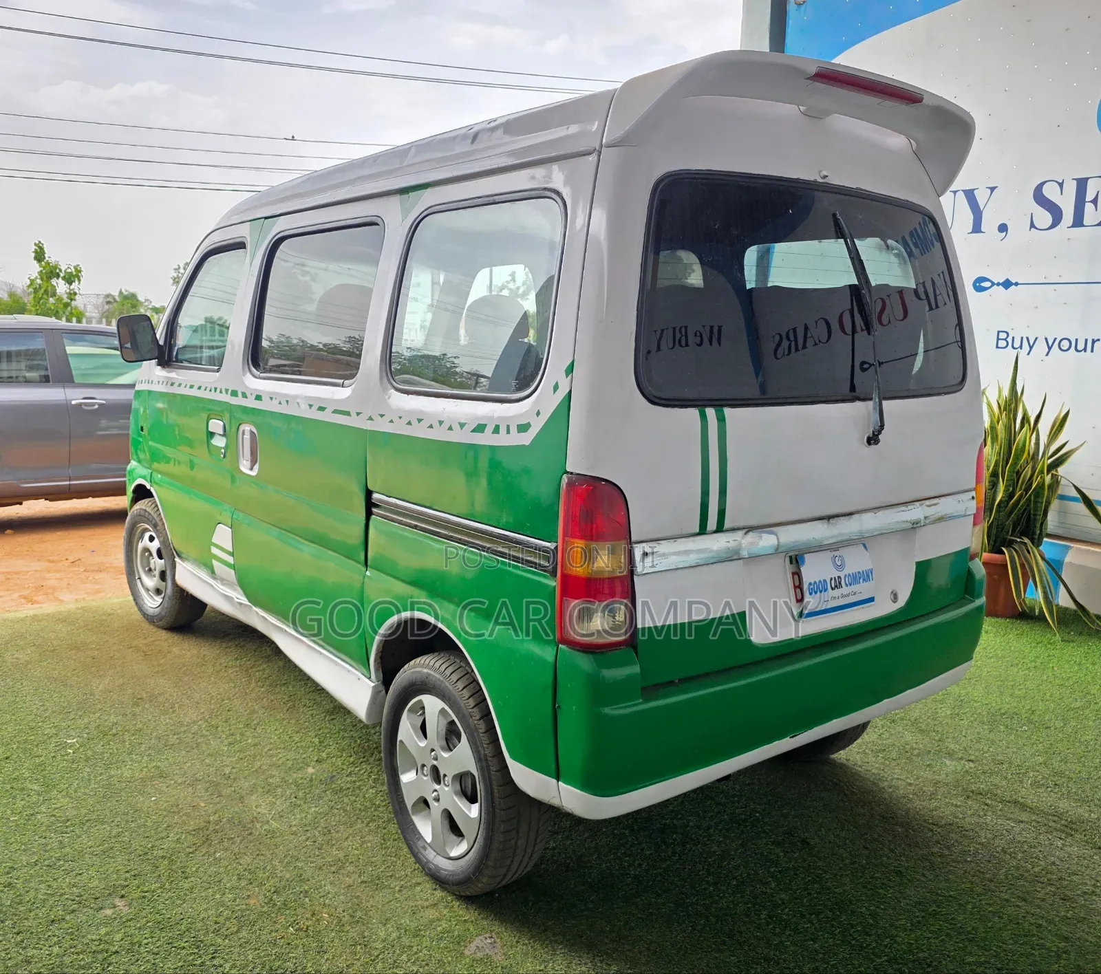 Suzuki Every 2005 White