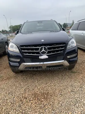 Mercedes-Benz C-Class 2017 Blue