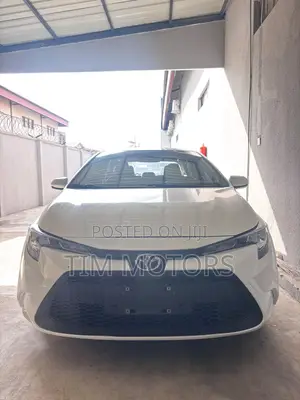 Toyota Corolla L 2022 White