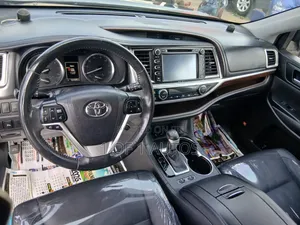 Toyota Highlander Limited Platinum V6 4x4 (3.5L 6cyl 6A) 2016 Black