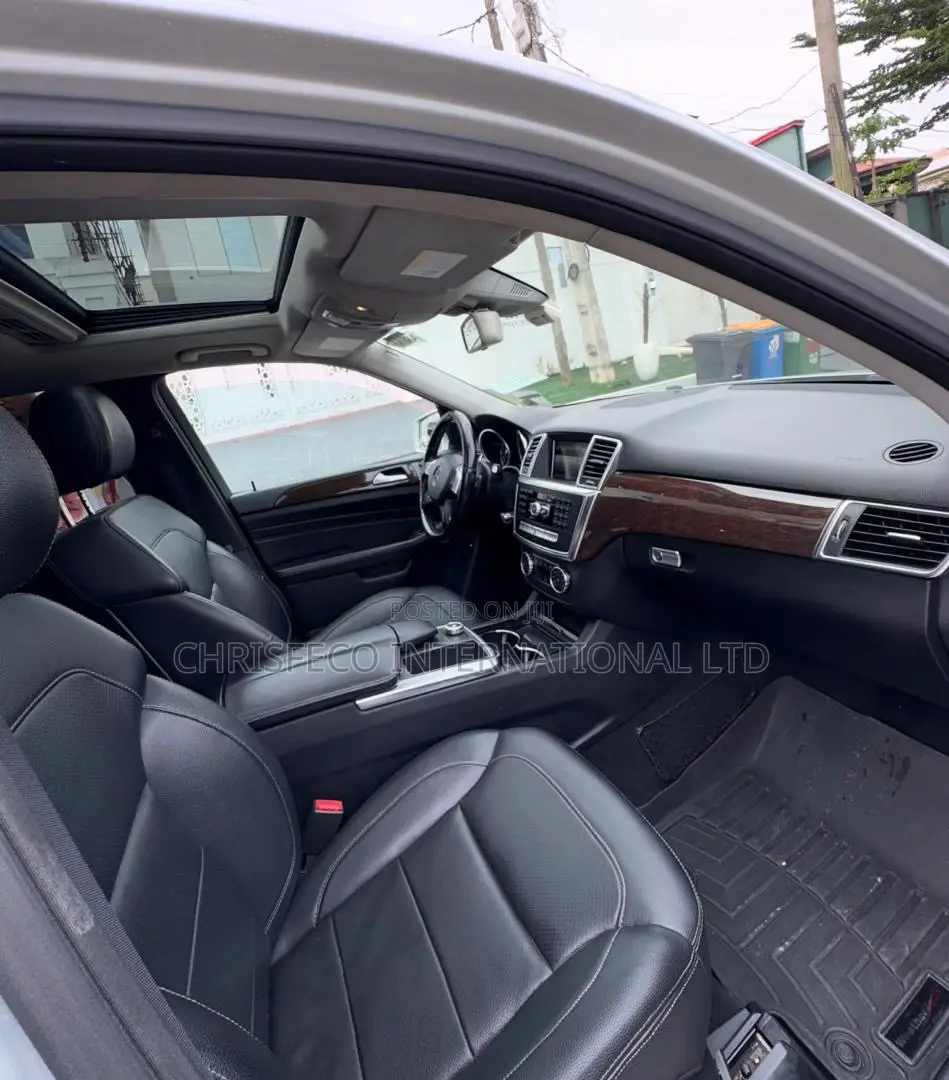 Mercedes-Benz M Class ML350 4MATIC 4dr SUV AWD (3.5L 6cyl 7A) 2014
