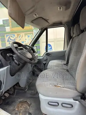 Ford Transit 2000 White