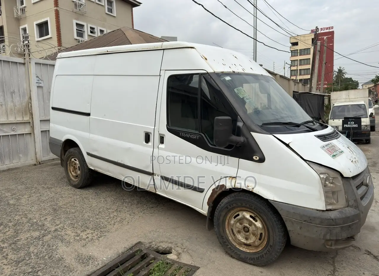 Ford Transit 2000 White