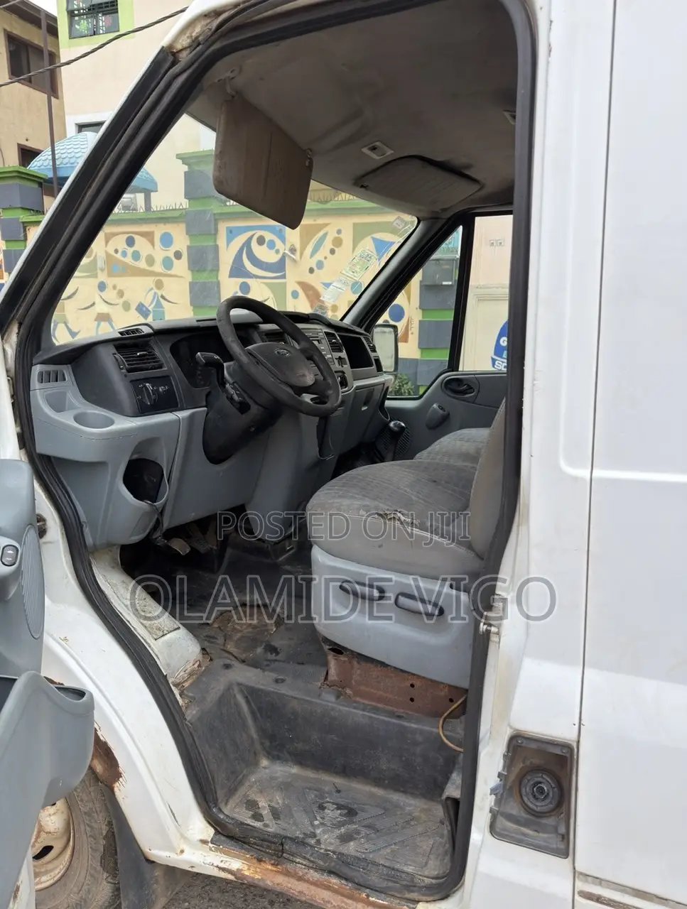 Ford Transit 2000 White