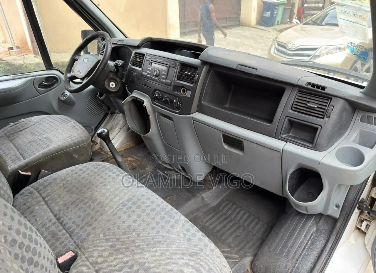 Ford Transit 2000 White