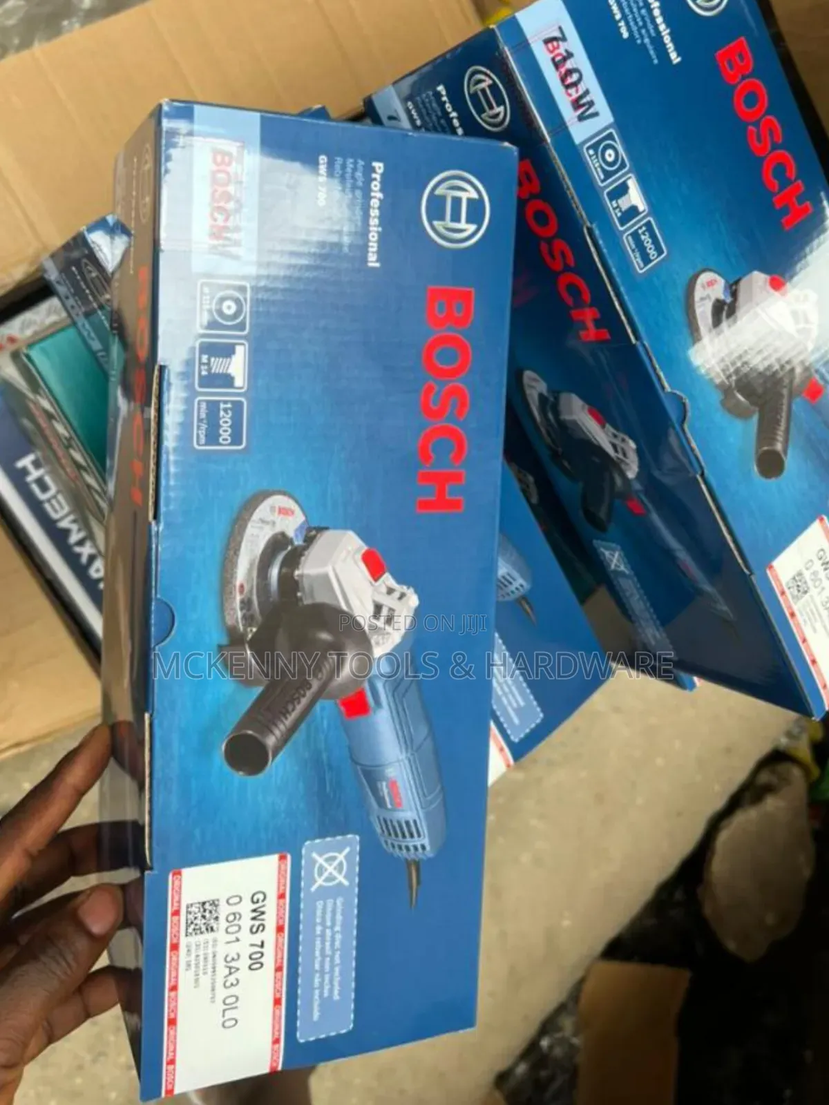 Bosch GWS 700 Professional Angle Grinder
