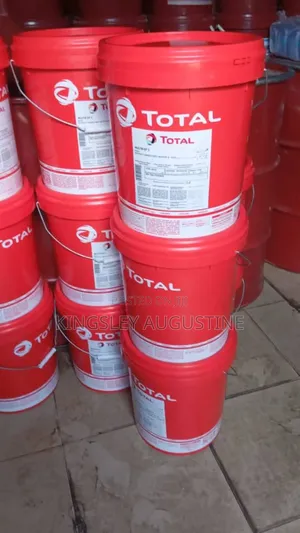 Total Grease Bucket