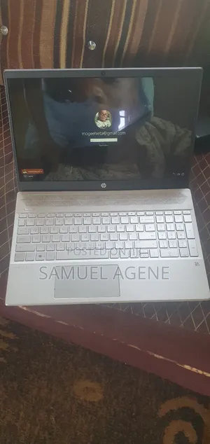 Laptop HP Pavilion 15 8GB Intel Core i5 HDD+SSD 128GB