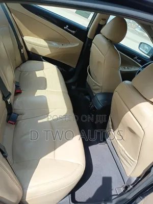 Hyundai Sonata Limited 2.0T Sedan (2.0L 4cyl 6A) 2011 Gray