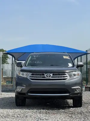 Toyota Highlander Limited 2012 Gray