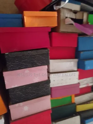 Moving Cartons, Gift Boxes, Bubble Wrap, Sarofoam Coolers - Ogba Lagos