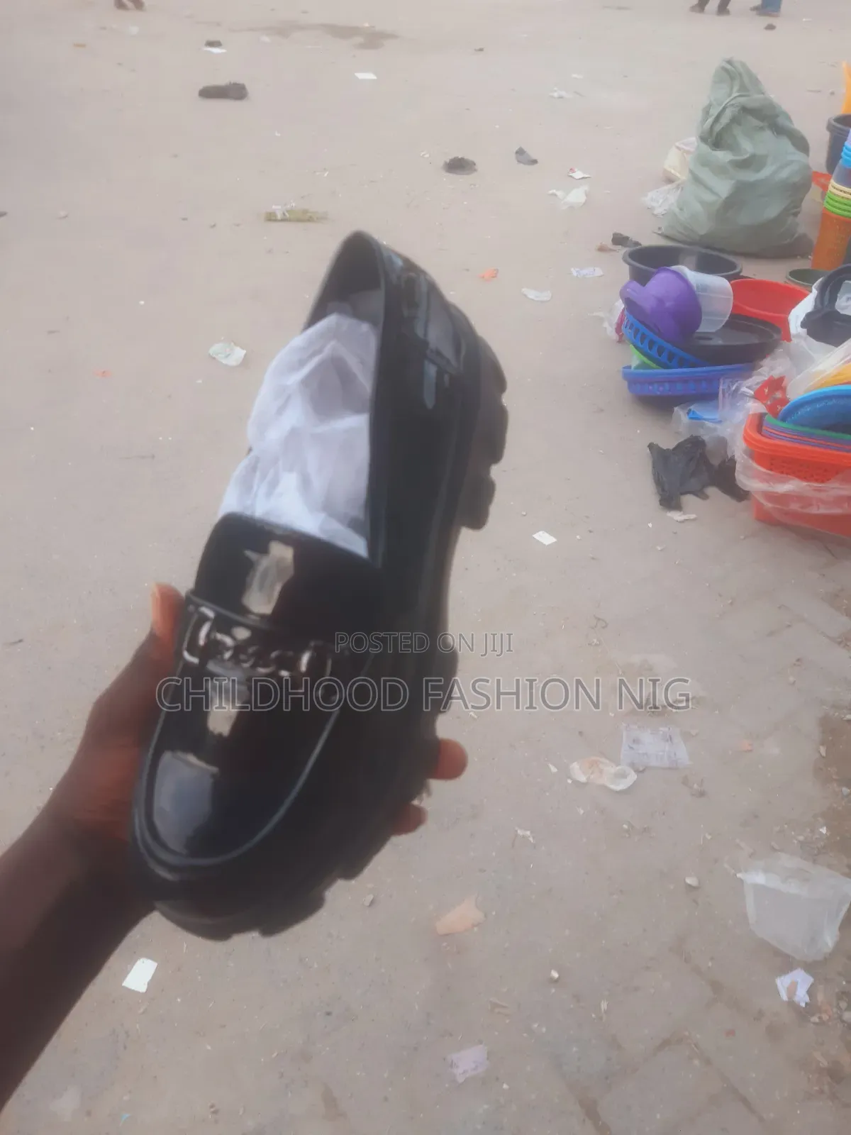 Lofas Shoe