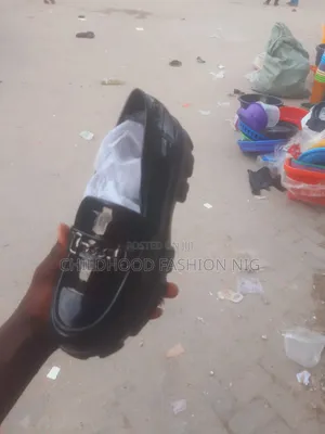 Lofas Shoe