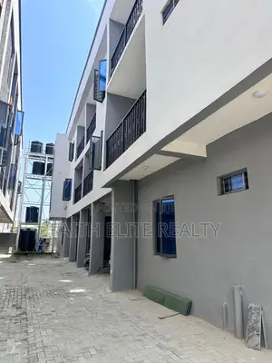 2bdrm Block of Flats in Igboefon for rent